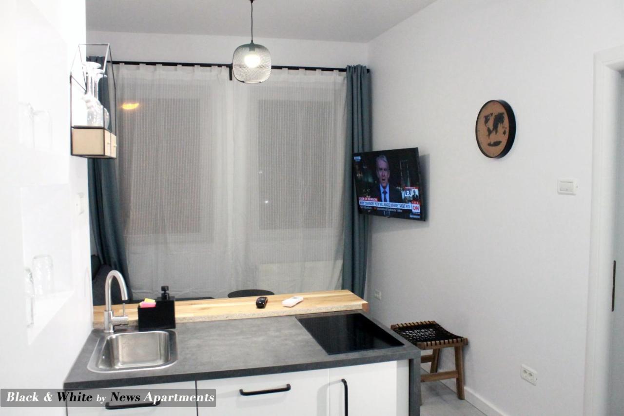 Black & White - News Apartment Bucarest Extérieur photo